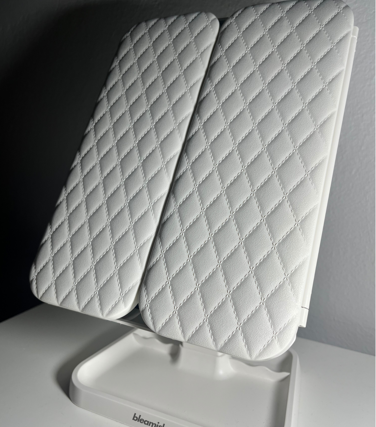 Bleamish - LED Premium V.2 Makeup Mirror