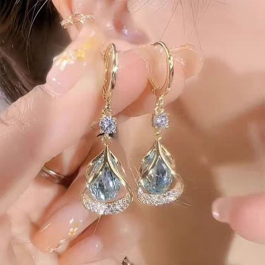 Geometric water drop earrings for women, niche temperament, face-slimming earrings